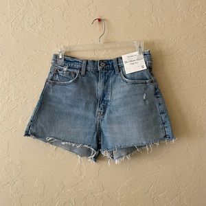 A&F The mom shorts high rise 24/00